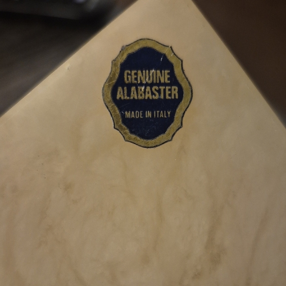 Vintage Genuine Alabaster Floral Trinket Jewelry Box Made in Italy - Picture 7 of 10